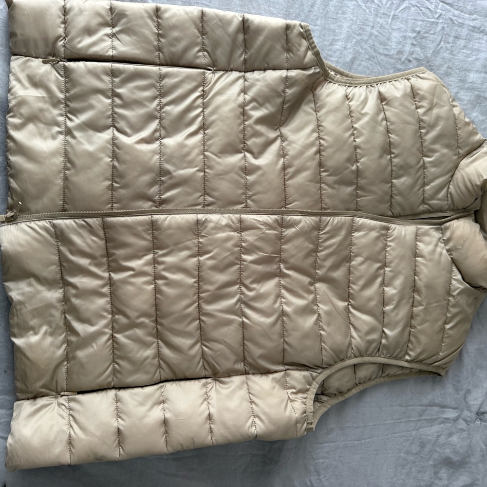 H&M Beige Puffer Vest
